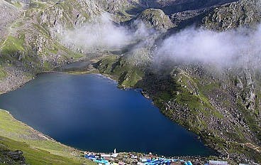 Gosainkunda Lake (4,380 m)